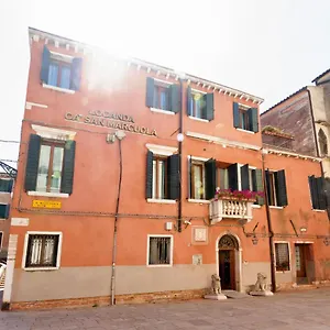 Ca' San Marcuola 1 Affittacamere