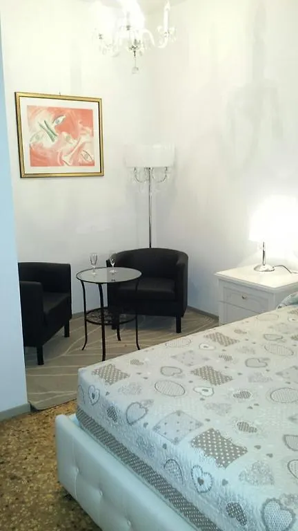 Angolo Fiorito 베니스